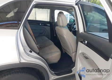 2013 Kia Sorento Lx z USA, uszkodzony, nr VIN 5XYKT3A15DG412553